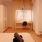 City Center Double Sunny Room